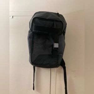 Oakley backpack (unisex)